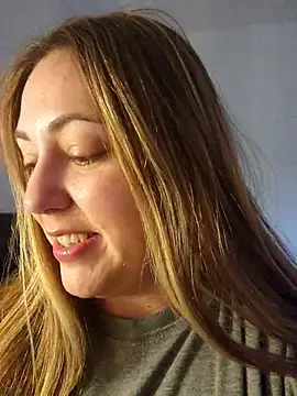 sofiabichota online show from September 25, 6:06 pm