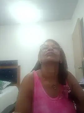 BustyMilf  online show from October 16, 1:14 pm