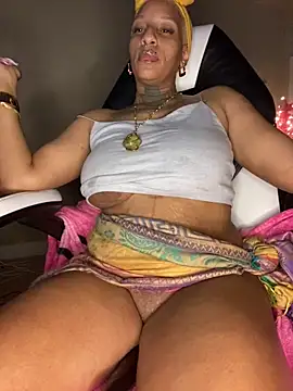 Cherrireddoll online show from February 4, 3:20 am