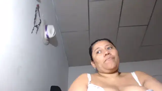 adrixxx38 online show from January 19, 12:29 am