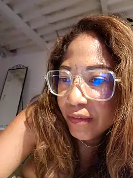 mila38 online show from April 18, 7:07 pm