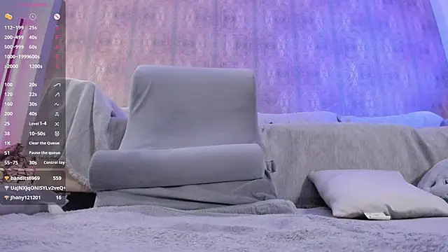 youreyesrgasm online show from February 9, 10:28 am