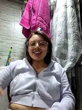 linda-schmidt online show from September 27, 3:36 am