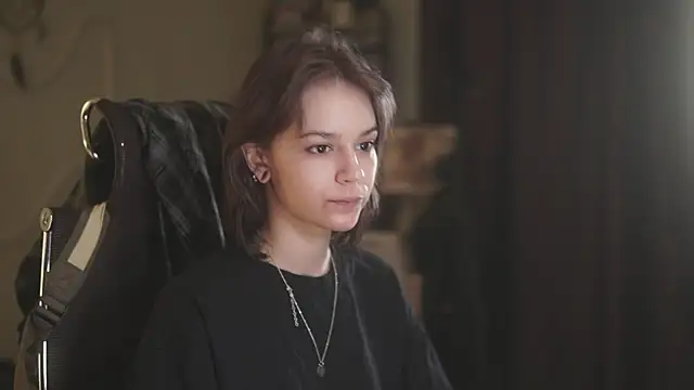 alyssa sweet online show from April 7, 4:47 am