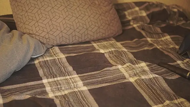 alyssa sweet online show from April 8, 4:47 am