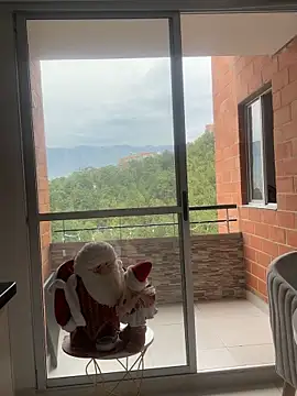 emma andrew1 online show from November 27, 1:14 pm