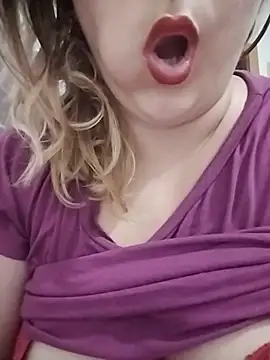 SWEETLUNA077 online show from September 15, 8:27 pm