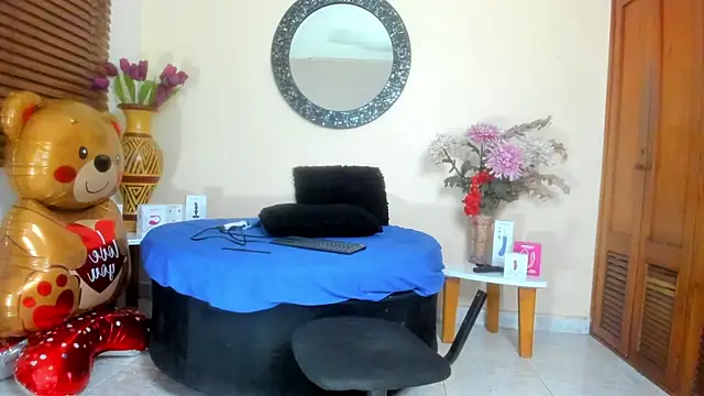 NicoleSantana online show from March 28, 11:36 pm