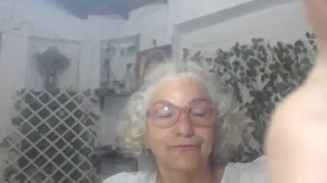 FunnyGrandma online show from November 24, 10:23 pm