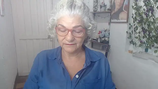 FunnyGrandma online show from September 27, 11:34 pm