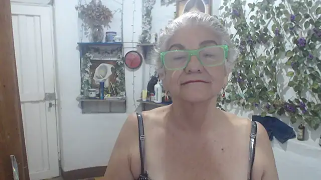 FunnyGrandma online show from July 9, 1:30 am