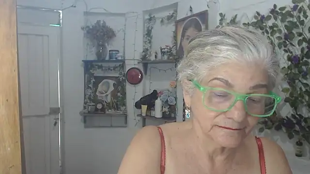 FunnyGrandma online show from July 18, 8:22 pm