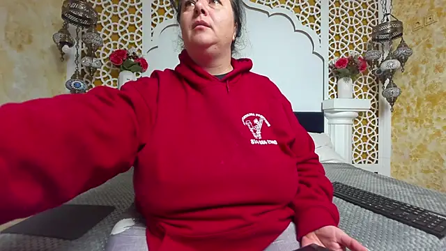 AleshaArabian online show from October 21, 3:10 am