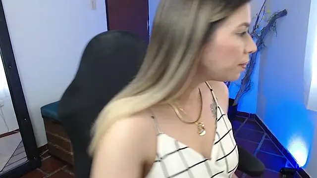 ms sofia x online show from September 13, 4:37 pm