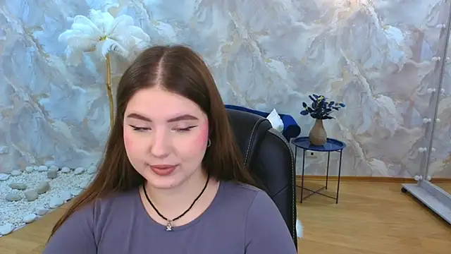 NicoleFoxery online show from December 3, 4:37 am