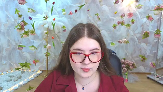 NicoleFoxery online show from April 5, 6:18 pm