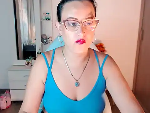 BOREAL MOON online show from October 18, 11:39 pm