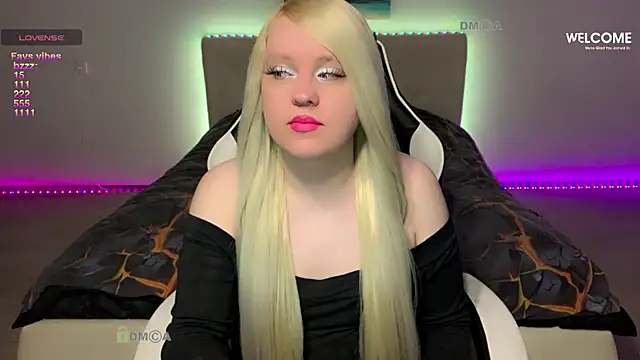 camsmiley online show from February 15, 12:57 am