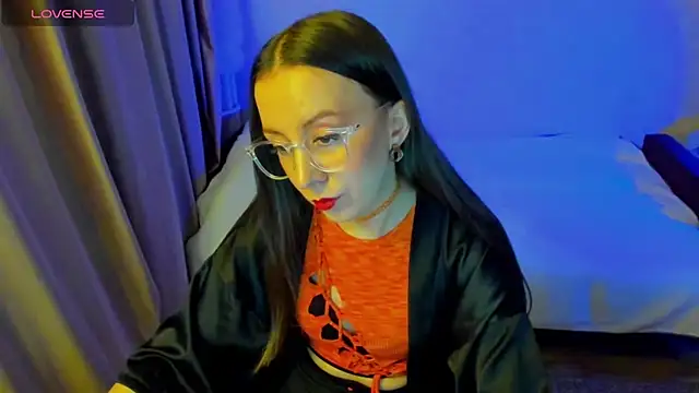 CurlySteph online show from April 12, 7:38 pm