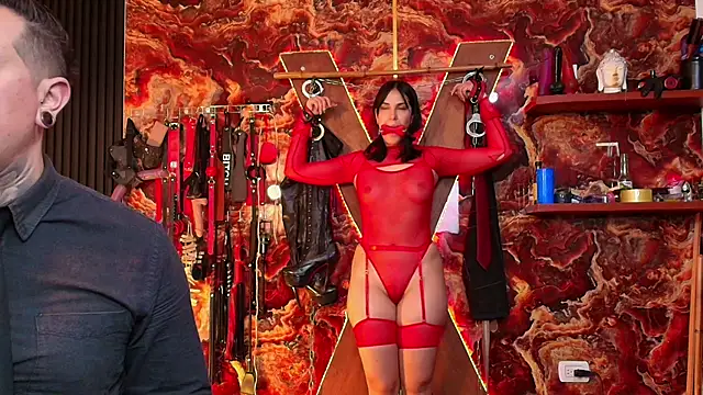 boy n girl online show from September 13, 10:45 am