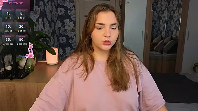  momiji  online show from October 2, 10:31 am