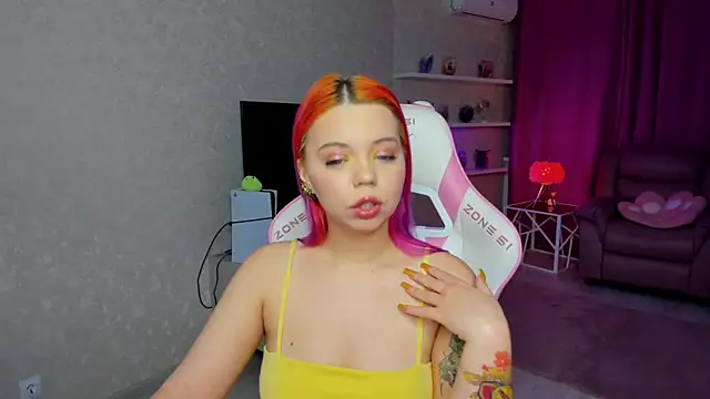 EnergyBunny 1 online show from April 20, 7:28 pm