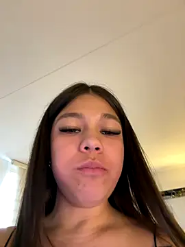 Alyshanon18 online show from November 26, 5:03 pm