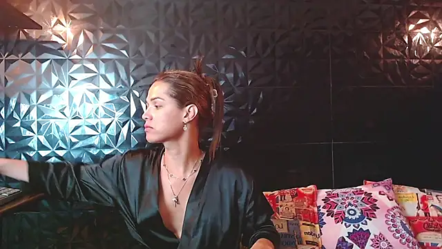 PINK  LOLA1 online show from March 17, 11:42 pm