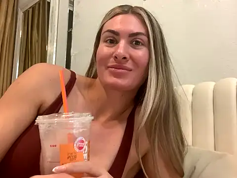 Alyssa rhoades online show from November 24, 12:12 am