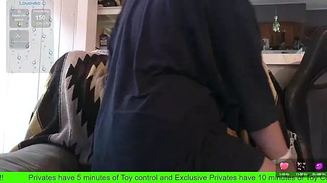 TurtleLady420 online show from October 6, 5:18 pm