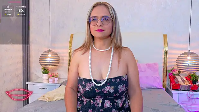 MarilynVega1 online show from June 2, 9:16 pm