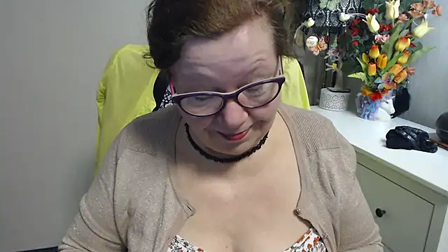 Adelewildx online show from February 23, 4:57 am