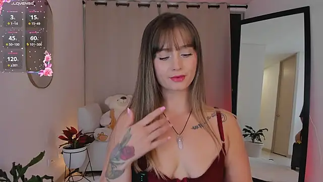 roxie gates  online show from October 12, 2:14 am