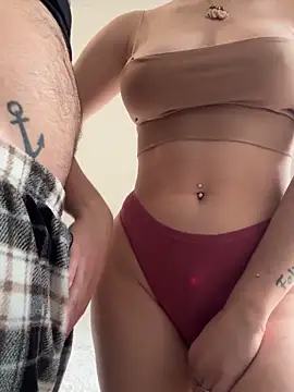 couplepenetration online show from March 26, 9:33 am