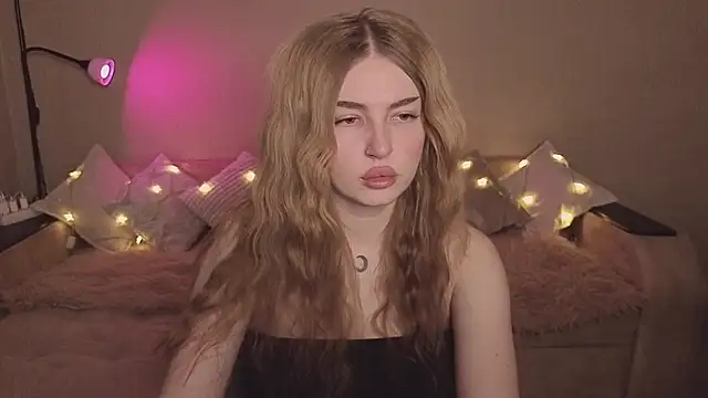 ViolettaLopez online show from February 4, 5:05 pm