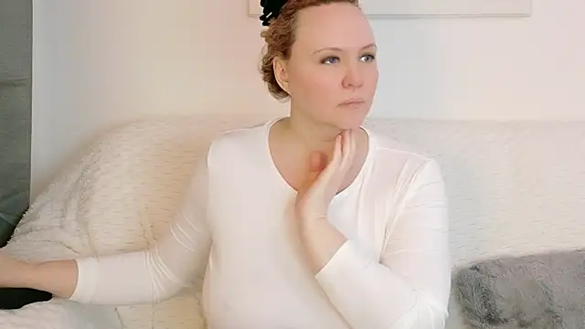 Sarah4you online show from February 27, 9:58 pm