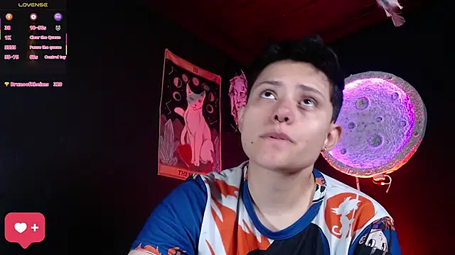 girl intense444 online show from April 1, 1:41 pm