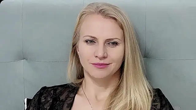 K  Adrienne online show from October 13, 5:32 am