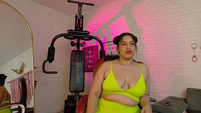 Roxahank online show from January 7, 8:12 pm