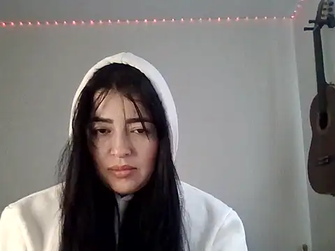 Aleska  Bell online show from July 9, 3:36 pm