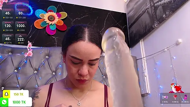 LAILAGUMMY online show from October 17, 2:20 pm