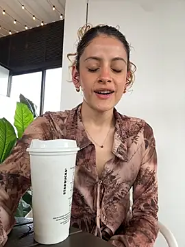 alana15 online show from November 30, 6:23 pm