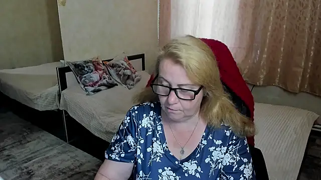 Frau Marta online show from June 6, 1:06 pm