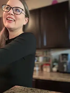 MaiseKnox online show from October 17, 10:13 pm