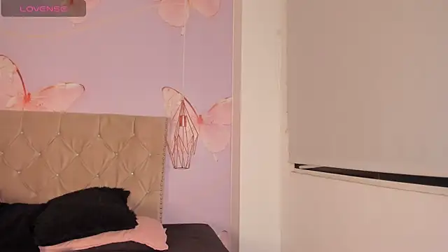 Vivi prinncess online show from March 30, 12:21 am