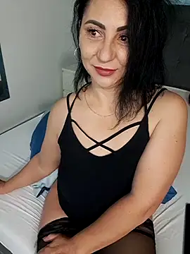charrlote love online show from June 11, 3:03 am