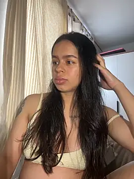 xlovelygirlx online show from September 24, 6:18 pm