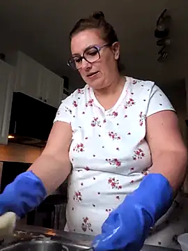 Canadian BBW online show from November 29, 8:24 pm