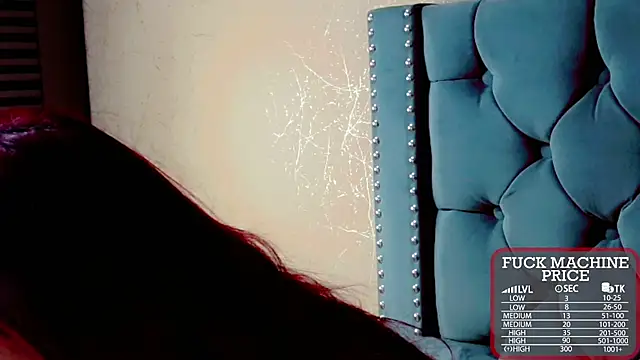 Imannejulienne online show from November 4, 12:04 am