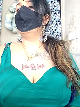 cute-tanvi online show from March 21, 8:52 am